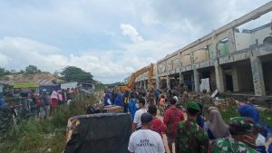 NEWS BLITZ: Pasar Induk Jodoh Kota Batam Dibongkar