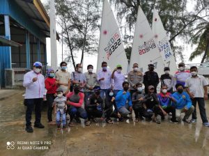 Ansar Ahmad didampingi Ketum KONI Kepri Usep RS Tinjau Kesiapan Atlet Layar.  Berikan Semangat dan Motivasi