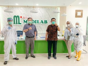 Biaya PCR Swab 850 Ribu di Klinik Medilab Batam. Setara Tiket Pesawat Mahal Kah?