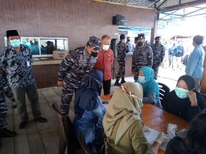 Kasal Laksamana TNI Yudo Margono Tinjau Vaksinasi Di Batam