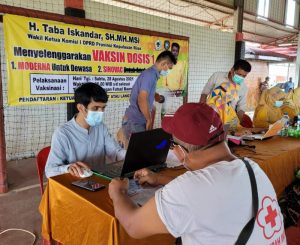 Taba Iskandar Gelar Vaksinasi Moderna Di Batam, Tahap Pertama di Piayu  Berjalan Sukses