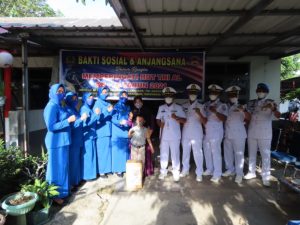 Pangkalan TNI AL Batam Gelar Bakti Sosial Dan Anjangsana Sambut Hut TNI AL Ke 76 Tahun 2021