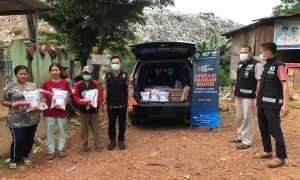 ACT Kepri Bagikan  Paket Sembako di Punggur Kota Batam