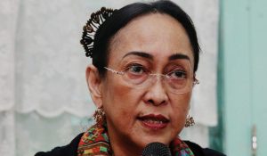 Sukmawati Soekarnoputri Akan  Pindah Agama Dari Islam Ke Hindu