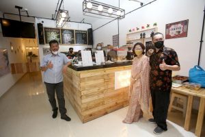 Walikota Batam HM  Rudi Resmikan  d’pollux Cafe Batam