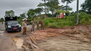 Camat Seibeduk Ghufron Gerak Cepat Atasi Banjir di Perumahan Nusa Indah