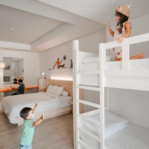 Promo Perayaan Akhir Tahun di HARRIS Resort Waterfront Batam, Cekin Disini