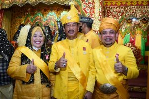 SELAMAT! Wagub Kepri Marlin Agustina Dianugerahi Gelar Dato’ Wira Indera Puteri