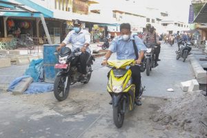 Motoran, Wali Kota Batam M. Rudi Tinjau Pembangunan Jalan di Belakang Padang