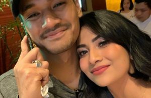 NEWS VIDEO : Vanessa Angel dan Suaminya Meninggal Dunia Akibat Kecelakaan di Tol Jombang