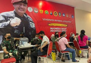 Binda Kepri Gelar Vaksinasi Covid-19 Serentak Di Tiga Titik Lokasi Di Kota Batam