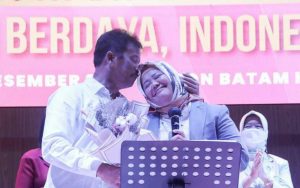 Pesan HM Rudi di Peringatan Hari Ibu di Batam: Jangan Pernah Melupakan Jasa Ibu