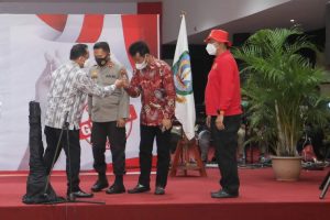 HM. Rudi Dampingi Mendagri Tito Karnavian Tinjau Vaksin Booster Di Kota Batam