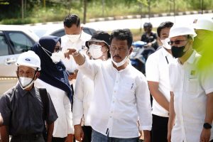 Muhammad Rudi Tinjau Proyek Pelebaran Jalan dan Pembangunan Drainase DAM Baloi