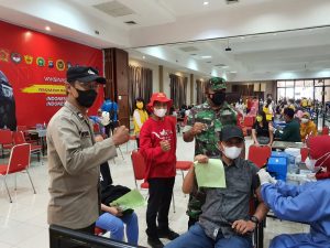 Sambut Pembelajaran Tatap Muka, Binda Kepri Undang Ribuan Guru di Kota Batam Ikuti Vaksinasi Booster