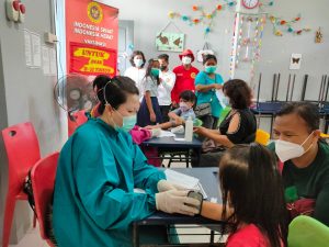 Terus Cegah Penyebaran Omicorn, Binda Kepri Lakukan Vaksinasi Bagi Karyawan Mall Hingga Sekolah Di Kota Batam