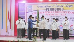 Wali Kota Batam HM Rudi Kukuhkan Pengurus KBKK Batam