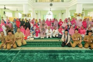 Marlin Agustina Rudi Mengajak Ibu-ibu Siapkan SDM  Unggul Dengan Penguatan Akhlak