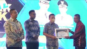 PT PLN Batam Raih Peringkat 1 Wajib Pajak Taat Pajak Kategori PPJU