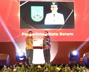 Pemko Batam Raih Anugerah Sebagai Salah Satu Lembaga Pengelola Pengaduan Pelayanan Publik Terbaik se-Indonesia