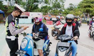 Satlantas Polresta Barelang Laksanakan Operasi Gabungan, Dihimbau Lengkapi SIM, STNK dan Bayar Pajak