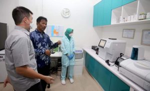 HM Rudi Resmikan Laboratorium Diagnos Batam