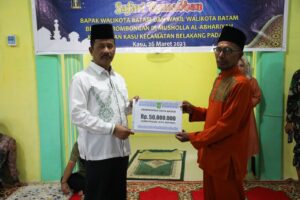 Safari Ramadan di Kelurahan Kasu, Rudi Ajak Masyarakat Dukung Pembangunan di Batam