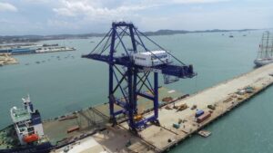 Pelabuhan Batu Ampar Batam Semakin Modern, BP Batam Datangkan STS Crane