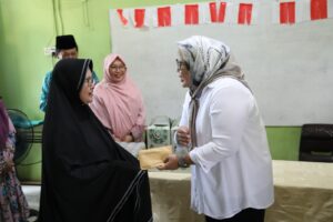 Ketum PIKORI BP Batam Marlin Agustina Salurkan Bantuan Sosial untuk Anak Yatim