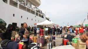 Arus Mudik Lebaran Melonjak, Dendi Gustinandar: Ribuan Penumpang Padati Pelabuhan di Batam