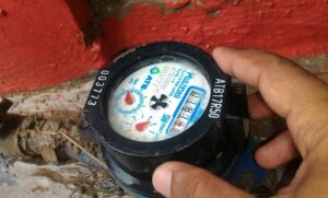 Warga Keluhkan Pasang Meteran Air Baru Capai 5.5 Juta di Batam, Warga : Tolong di Bantu Pak Rudi