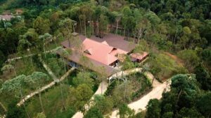 Kolaborasi Kayumerah Restaurant dan Namaaz Dining Sajikan Kuliner Nusantara di Tengah Hutan Batam