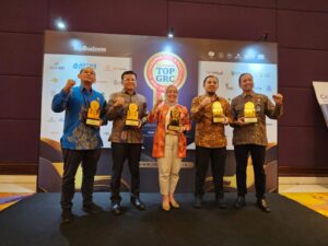 PLN Batam Raih Dua Penghargaan TOP GRC Awards 2023