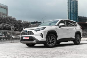Promo Spesial 11th Anniversary PT NJM Mobilindo Batam, Toyota RAV4 Hybrid Diskon 190 Juta