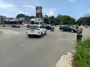 Antisipasi Kecelakaan dan Kemacetan Lalu Lintas, Polsek Bengkong Gelar Strong Point