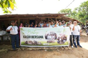 CSR Central Group,  Bagikan 200 Paket Sembako di Sagulung