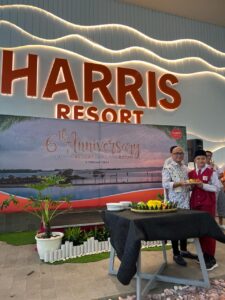 HARRIS Resort Barelang Batam Rayakan Ulang Tahun ke 6 Bersama Anak Panti Asuhan dan Pedagang Kaki Lima Jembatan Barelang