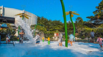 HARRIS Resort Barelang Batam Hadirkan Wahana Permainan Anak Mandi Busa