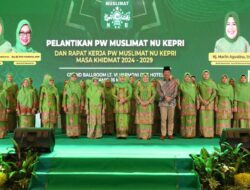 Resmi, Khofifah Indah Parawansa Lantik Marlin Agustina Rudi dan PW Muslimat NU Kepri 2024-2029