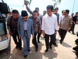 Ketika Rudi Memberikan Penghargaan untuk Rudi 2 Rudi yang Luar Biasa