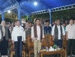 Salam Dua Jari, Ribuan Warga Tanjung Pinggir Sekupang Antusias Sambut Kehadiran Rudi – Rafiq