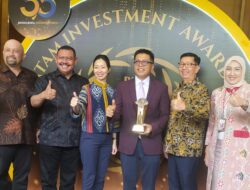 Investment Awards BP Batam 2024, Johannes Kennedy Panbil Group Raih Tokoh Inspirasi Pengembangan Batam