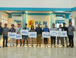 Bersempena Hari Pahlawan, PLN Batam Serahkan Hadiah Lomba Menulis Feature dan Foto Nasional