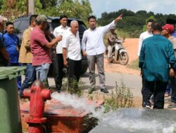 Air Bersih Mati Total, HM. Rudi Terjun Langsung Temui Warga Teluk Mata Ikan Nongsa Batam