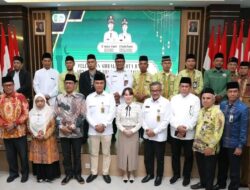 Li Claudia Chandra Memberangkatkan Mubaligh Batam Bertugas Selama Bulan Ramadan