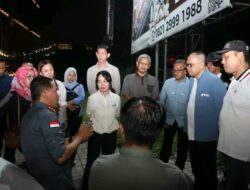 Li Claudia Chandra Tinjau Langsung Pembongkaran Reklame di Batam Milik PT Renzo dan CV Sun Li