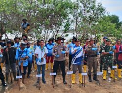 Polsek Nongsa Tanam Mangrove di Tanjung Bemban untuk Tangkal Abrasi dan Lindungi Ekosistem Pesisir