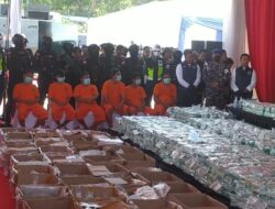 NEWS VIDEO: Dua Ton Sabu Disita. BNN RI, Bea Cukai, TNI AL dan Polda Kepri Gagalkan Upaya Penyelundupan Sabu Terbesar Sepanjang Sejarah