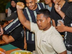 Pemuda Tanjung Riau Juarai Mukbang Challenge di Angkringan Teras Harris Batam Center 