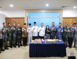 57 Tahun Amsakar Achmad, Dirayakan Sederhana Sarat Makna di Kantor Wali Kota Batam